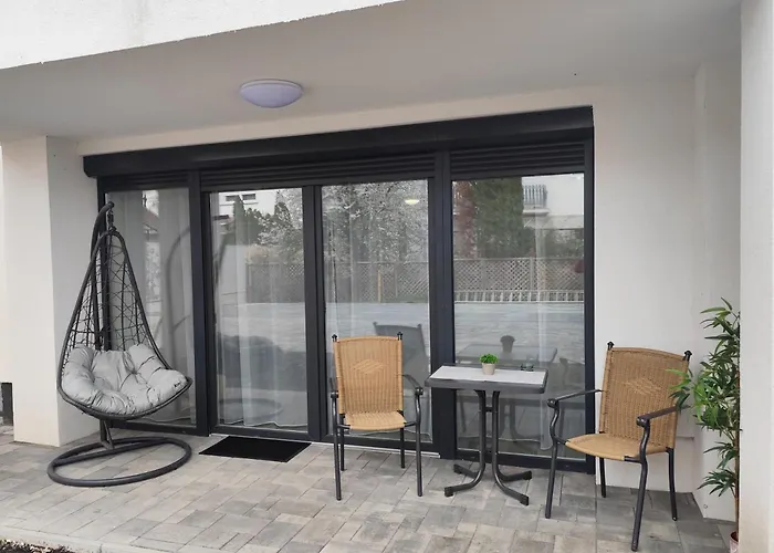 Gazde/Camere de închiriat Aura Sárvár